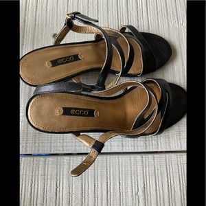 Women’s Ecco shoes